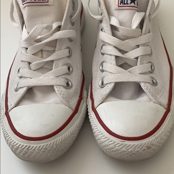 Converse - Picture 2 of 3